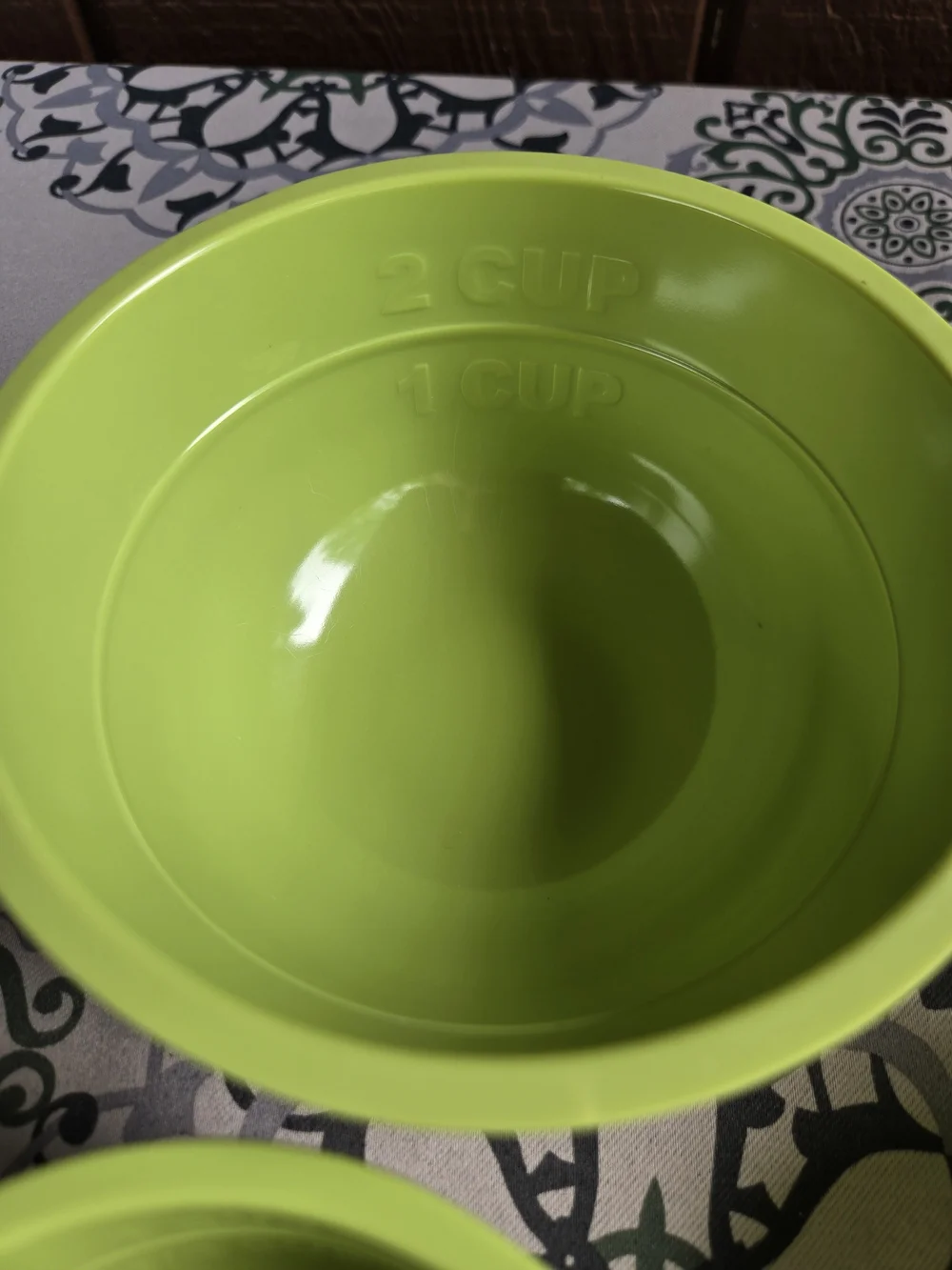 Set of 5 Melamine Nesting Lime Green Measuring Cups (10 Measures)